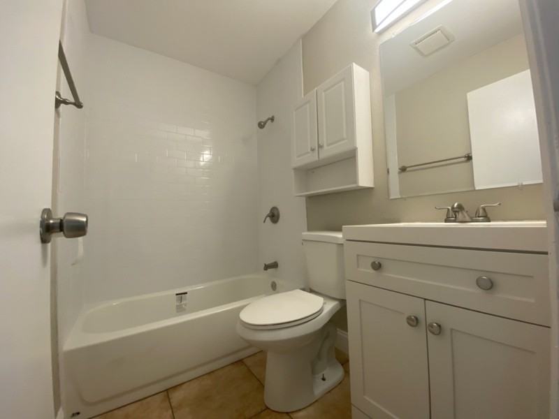 4411 Teri Rd #B - Photo 6 of 13