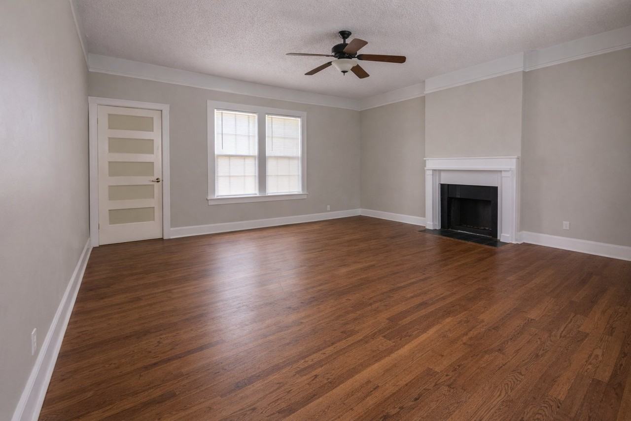 2115 Wallace St - Photo 6 of 14