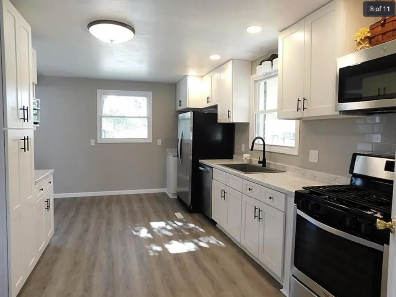 125 Avenue A - Photo 5 of 11