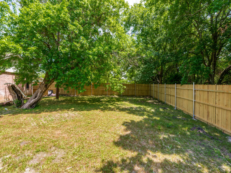 1926 Chiesa Rd - Photo 5 of 25