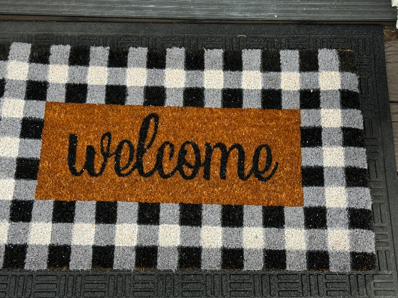 4919 Jameson St - Photo 4 of 32