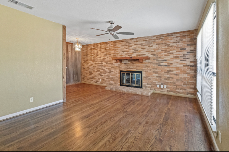 10911 Visalia Dr - Photo 4 of 21