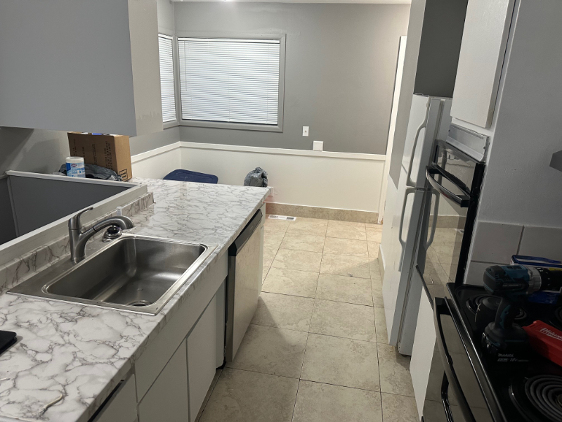 1228 N Fairview Ave - Photo 3 of 12