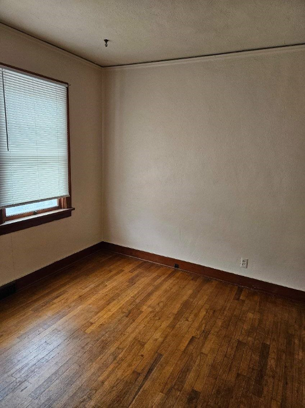 711 S 9th Ave #6 - Photo 2 of 7