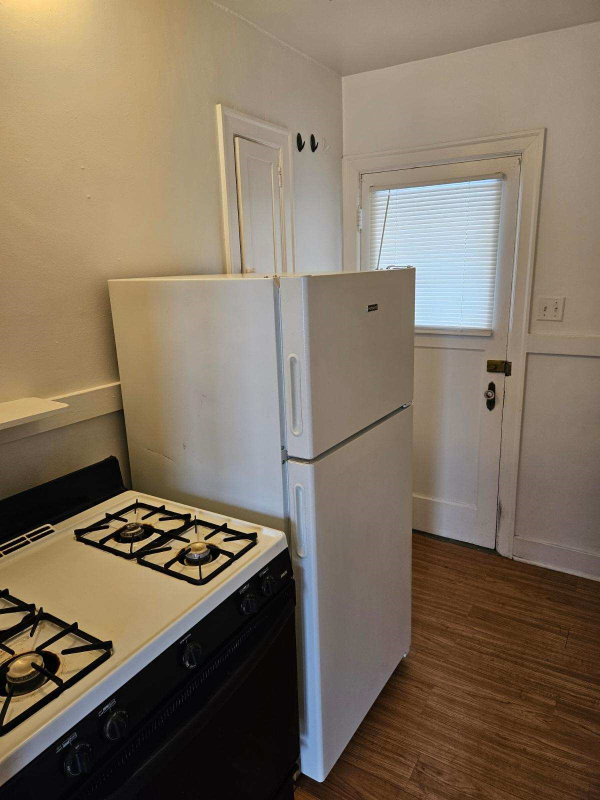 711 S 9th Ave #6 - Photo 6 of 7