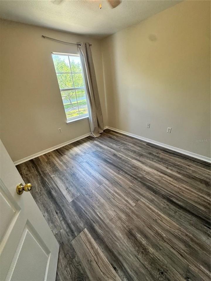 2822 Grasmere View Pkwy - Photo 4 of 12