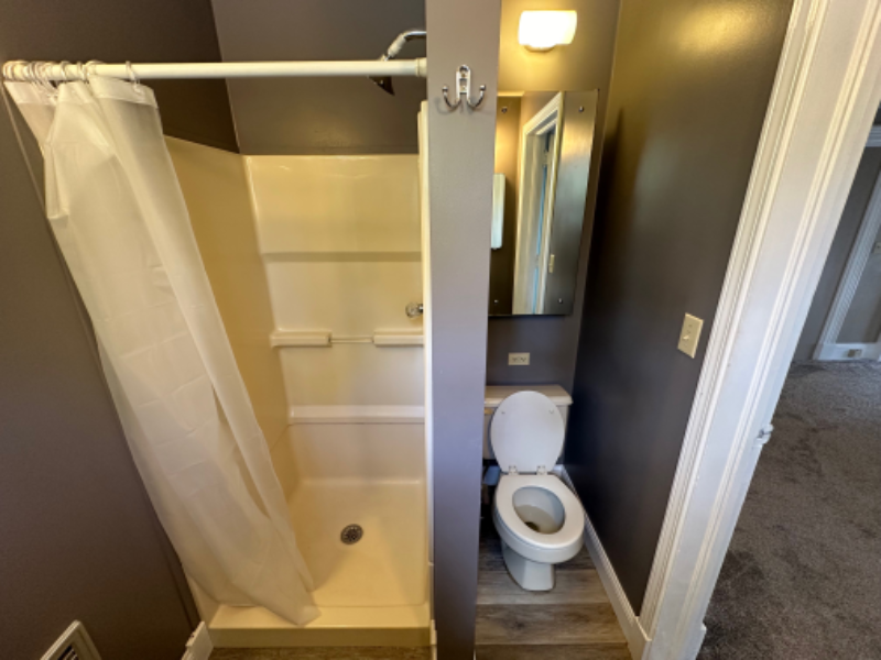 347 W State St #3 - Photo 4 of 10