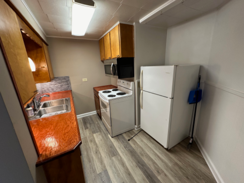 347 W State St #3 - Photo 5 of 10