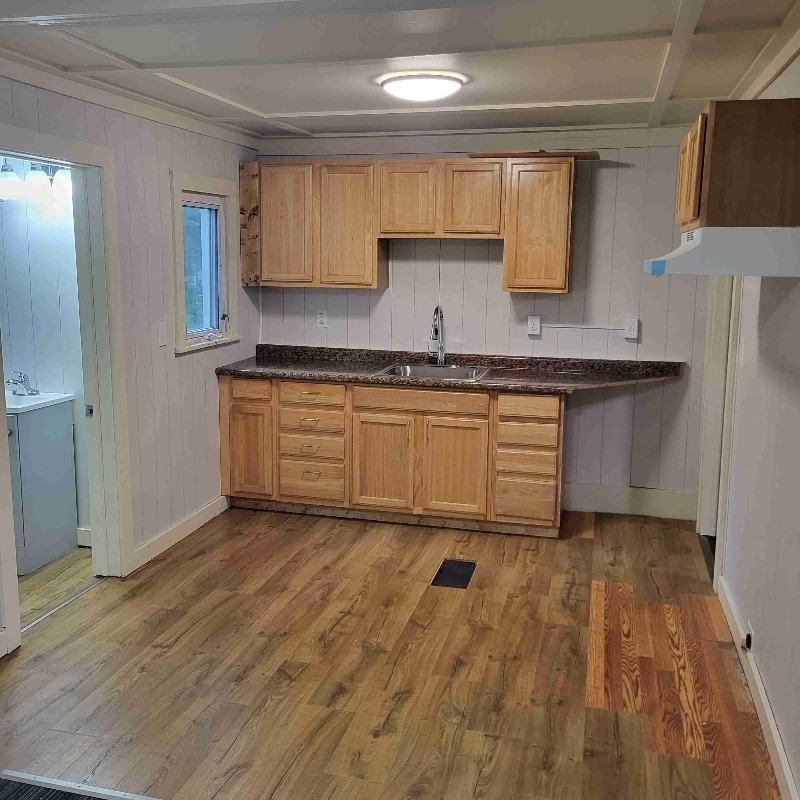 1218 Vincent Ct - Photo 2 of 13