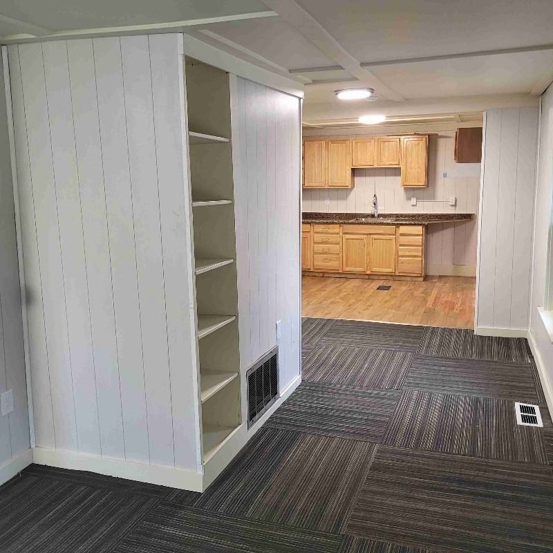 1218 Vincent Ct - Photo 5 of 13