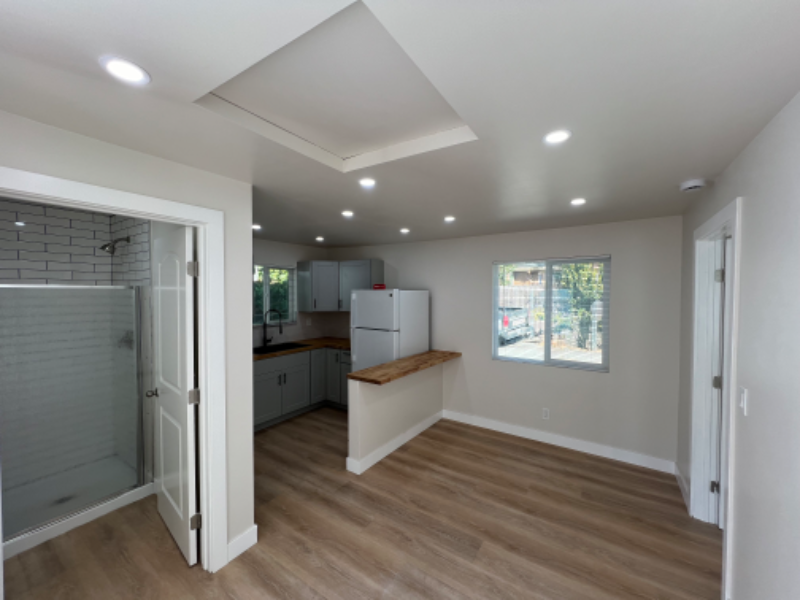 622 Olive St #B - Photo 4 of 8