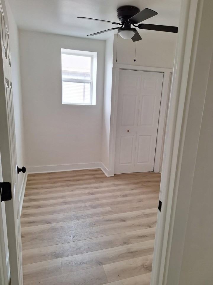 123 E 2nd St #123E2ndST - Photo 6 of 15