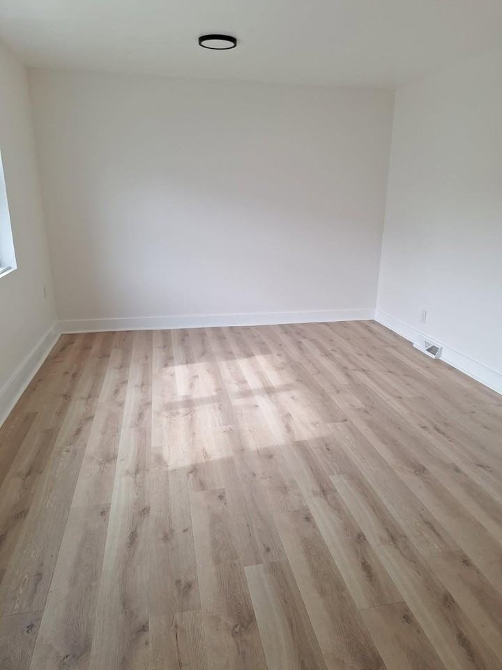 123 E 2nd St #123E2ndST - Photo 7 of 15