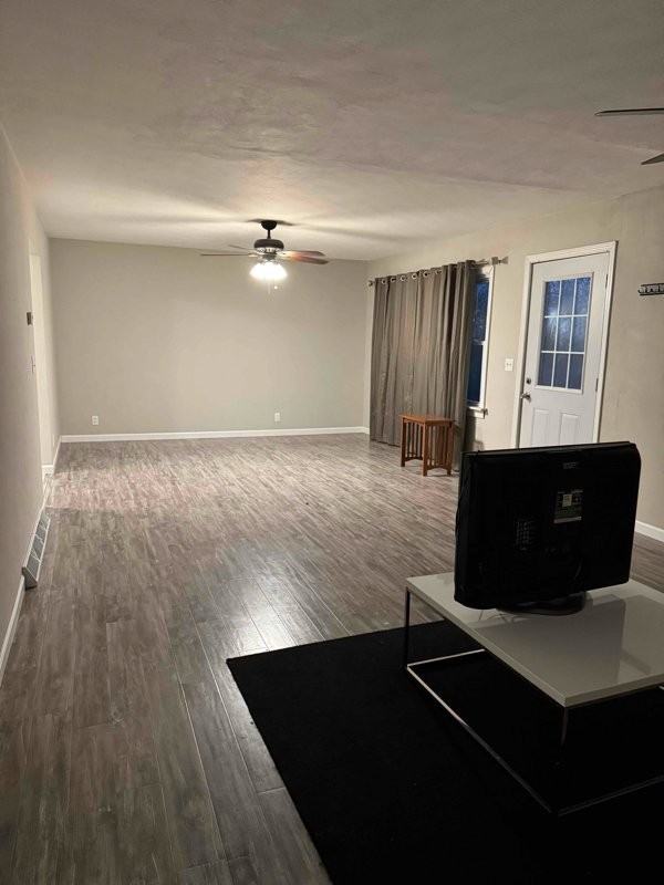 1100 North Ave - Photo 5 of 7