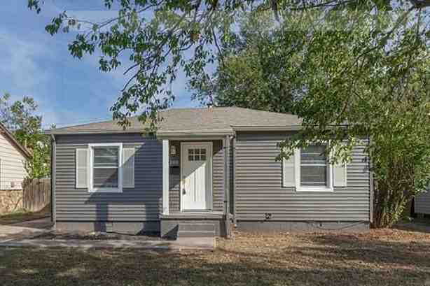 1200 Sandra Dr