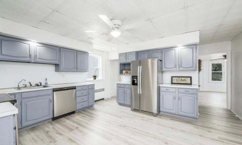 957 Vine St - Photo 4 of 4