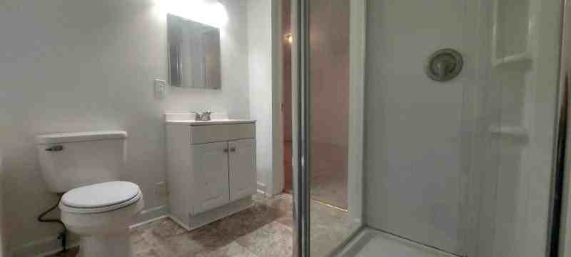 2230 Dickinson Ave - Photo 7 of 12