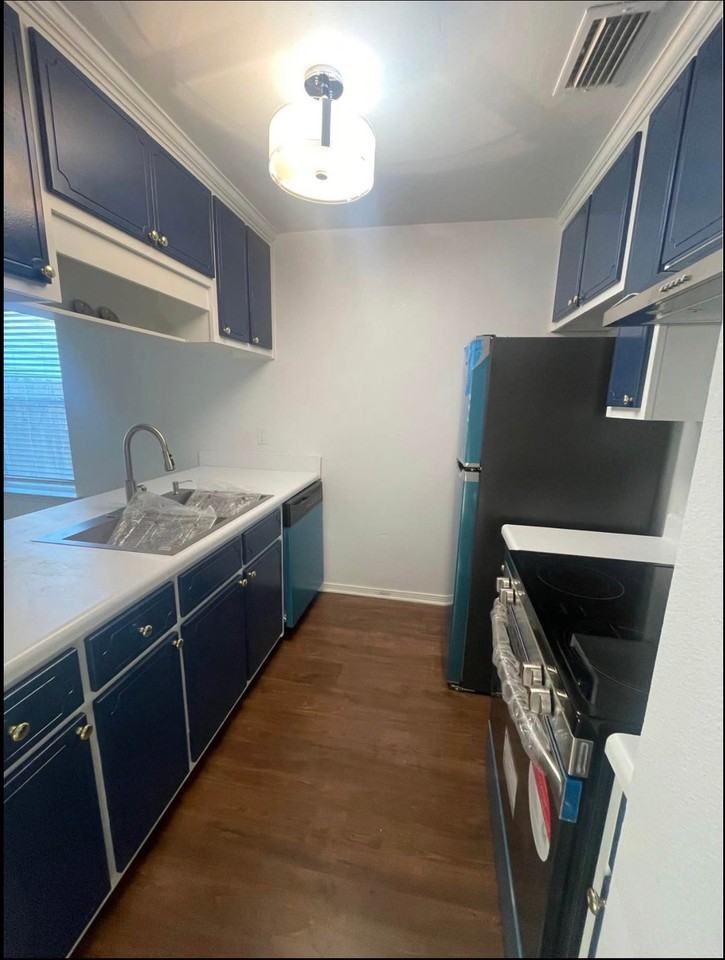 5222 Medina Rd #D - Photo 7 of 7