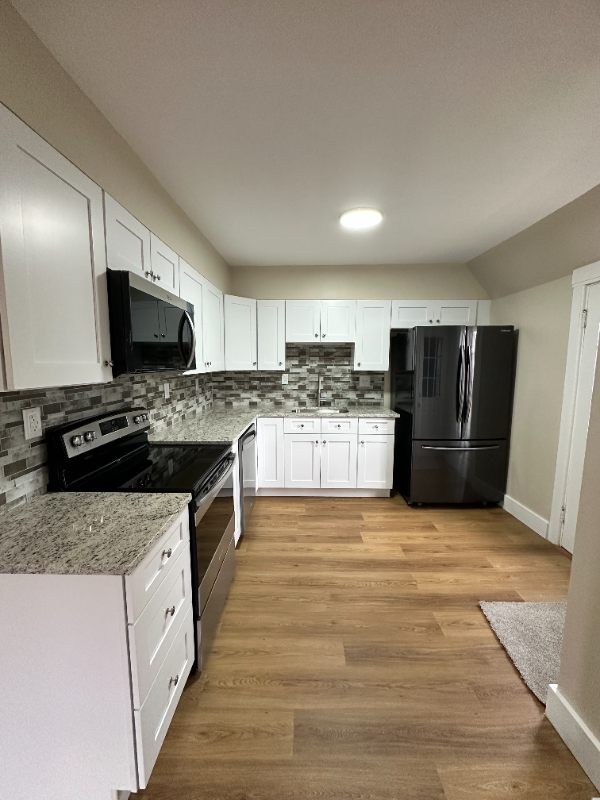 367 Lake Ave #2 - Photo 3 of 9