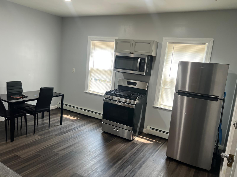 147 Prudence Ave #1 - Photo 2 of 10