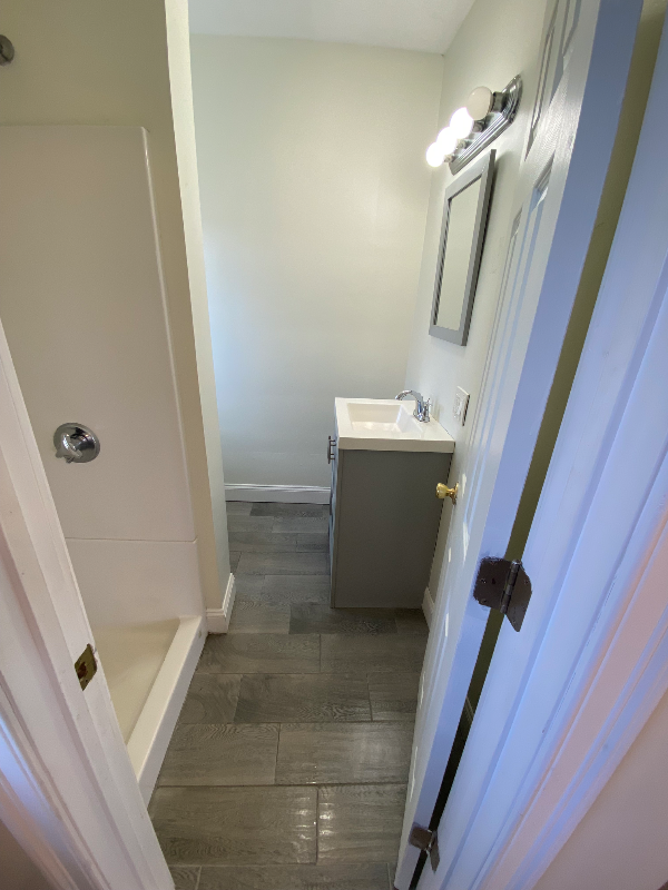 11 Roosevelt St #3R - Photo 5 of 10
