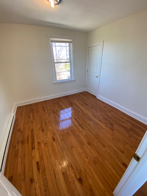 11 Roosevelt St #3R - Photo 7 of 10