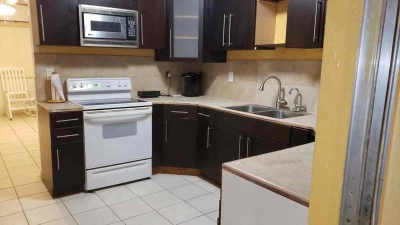 1503 Nw 54th Ter - Photo 3 of 9