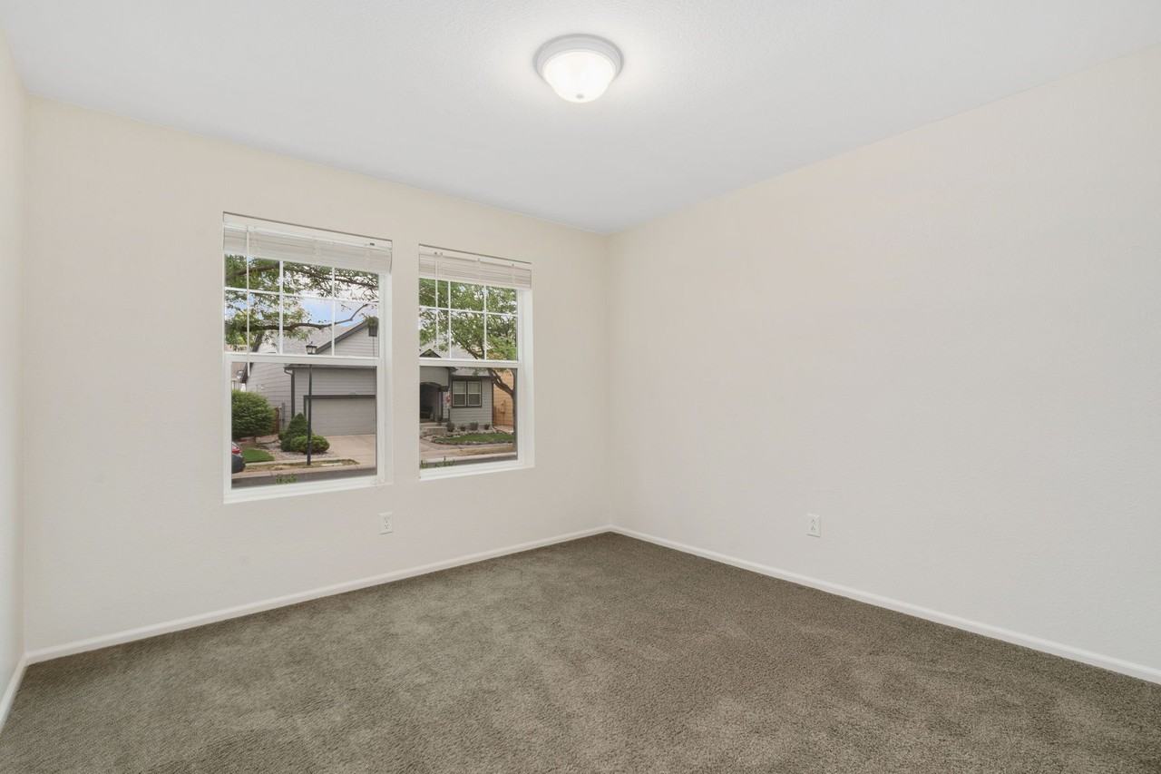 1803 Fossil Creek Pkwy - Photo 2 of 25