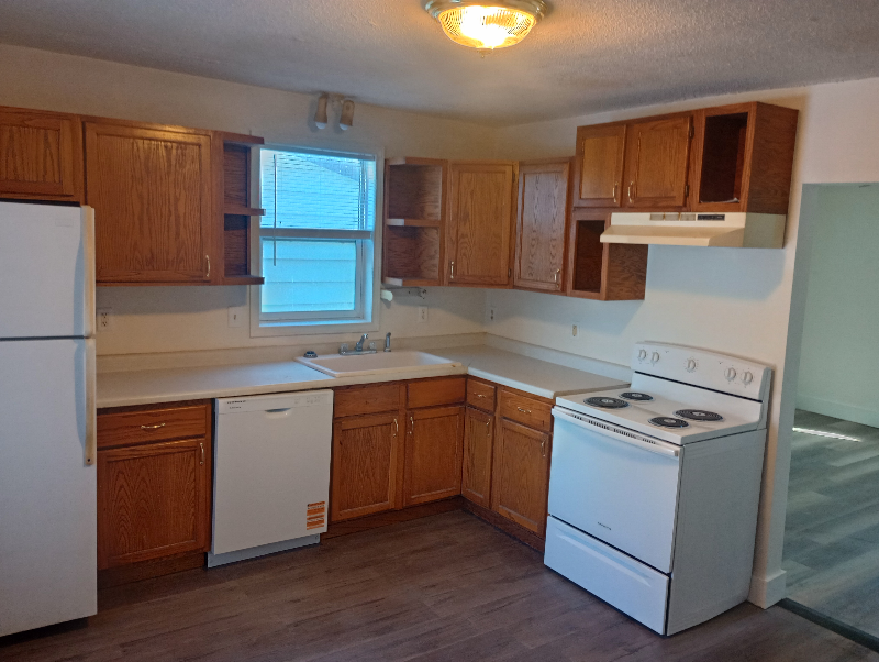 613 N 3rd St #B - Photo 7 of 10