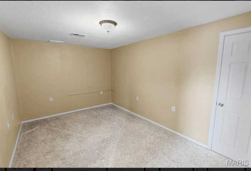 11159 Shipman Rd - Photo 2 of 28