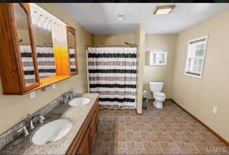 11159 Shipman Rd - Photo 6 of 28