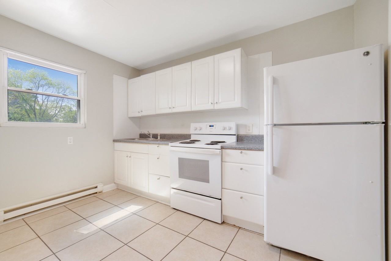 3410 Elizabeth St Nw #5 - Photo 4 of 7