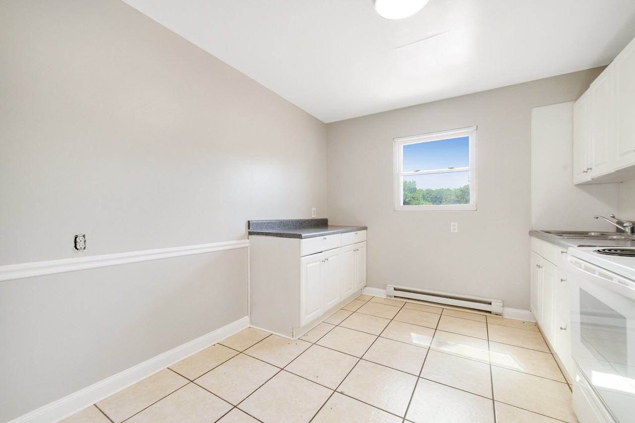 3410 Elizabeth St Nw #5 - Photo 5 of 7