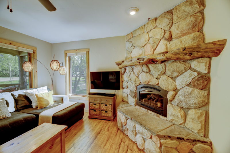 370 Kelhi Ct - Photo 6 of 20