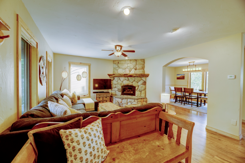 370 Kelhi Ct - Photo 7 of 20