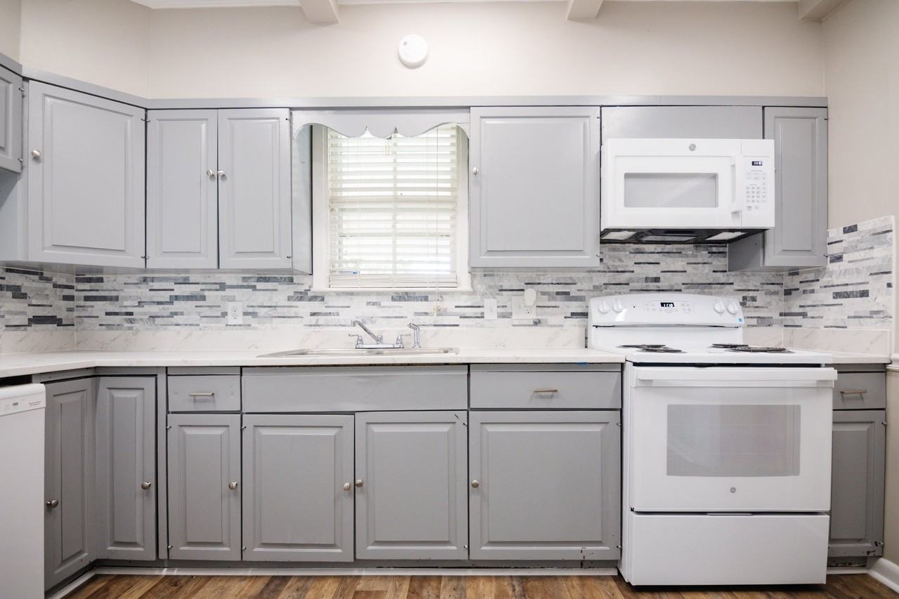 311 S Morgan Ave - Photo 7 of 29