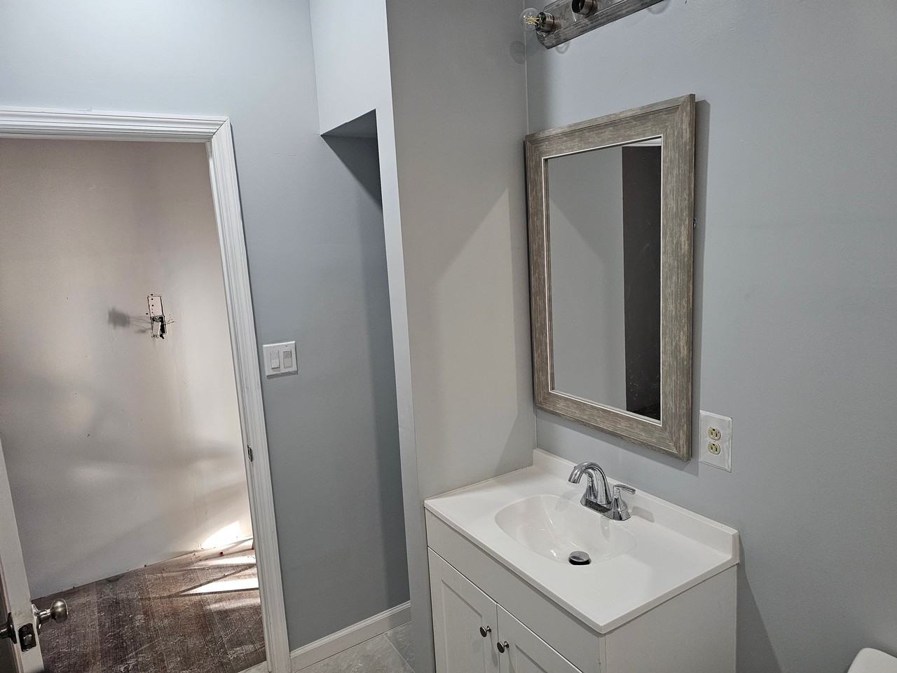 711 N Ohio Ave #2 - Photo 2 of 14