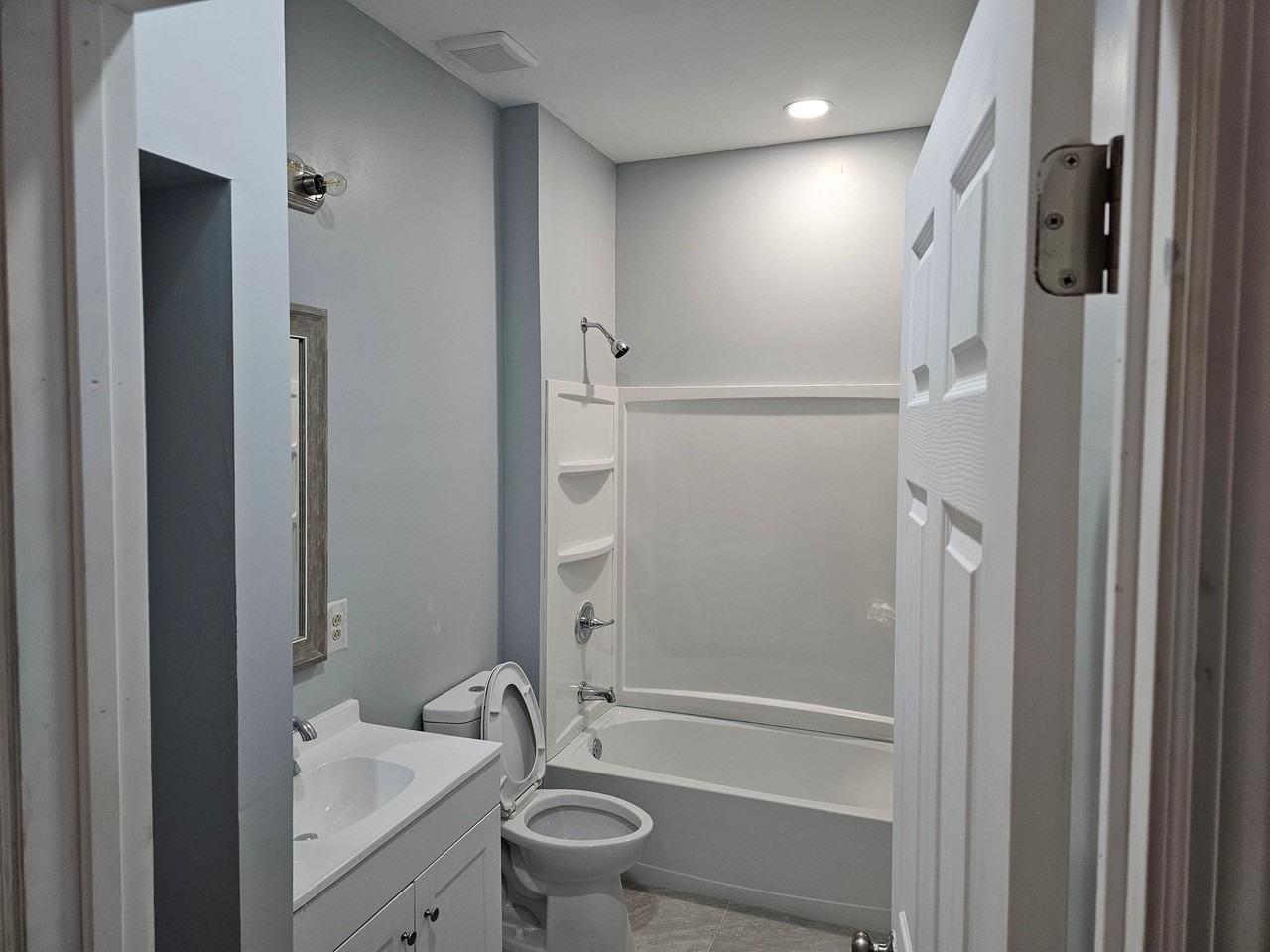 711 N Ohio Ave #2 - Photo 3 of 14