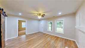 309 Woodlawn St - Photo 1 of 1
