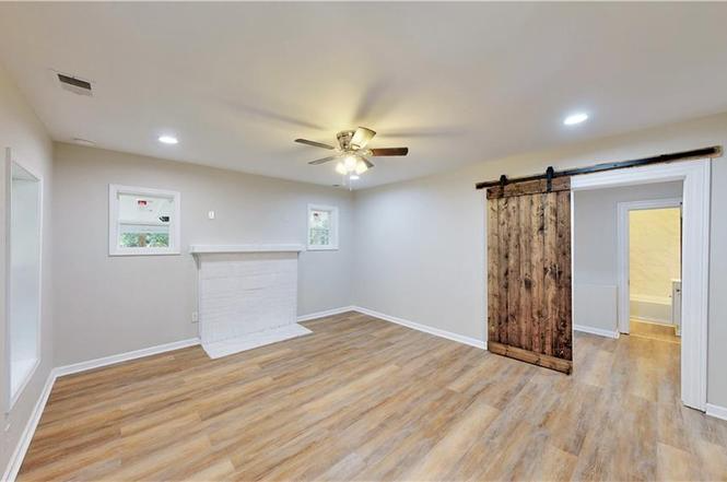 309 Woodlawn St - Photo 6 of 13