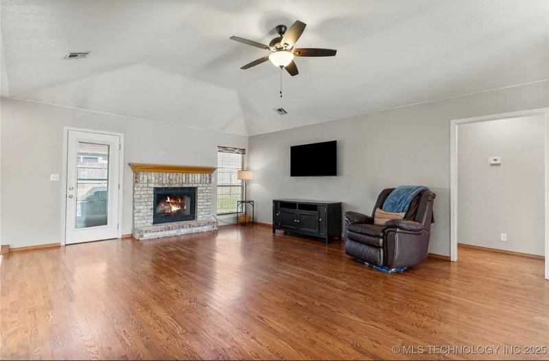 3220 N 3rd Pl - Photo 5 of 17