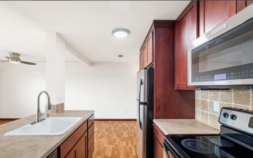 1953 S I St #9 - Photo 6 of 17