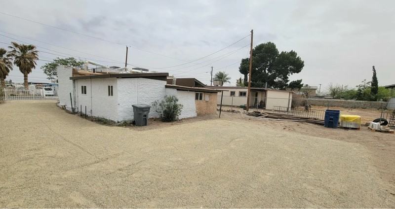 231 Francis St #A - Photo 3 of 11