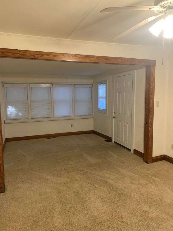 1136 28th St - Photo 3 of 16