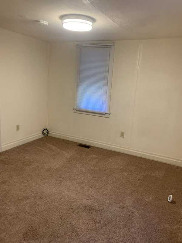 1136 28th St - Photo 7 of 16