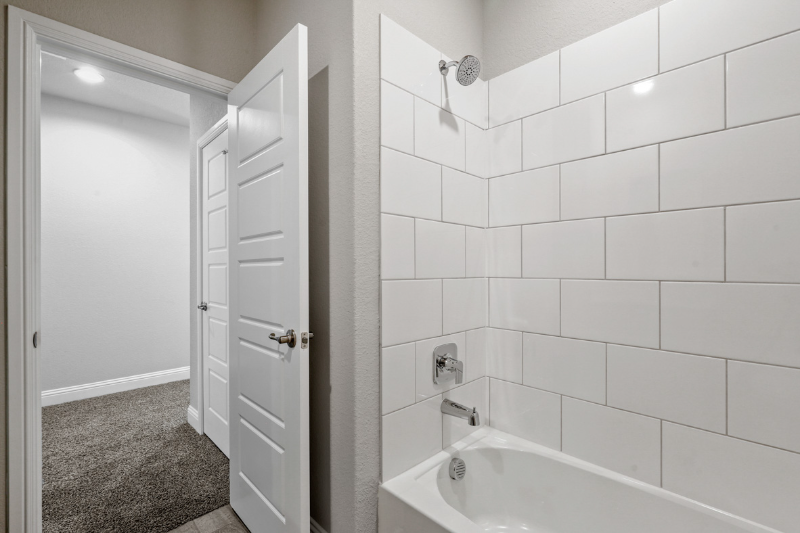 1400 Razordbill Rd #2A - Photo 5 of 7