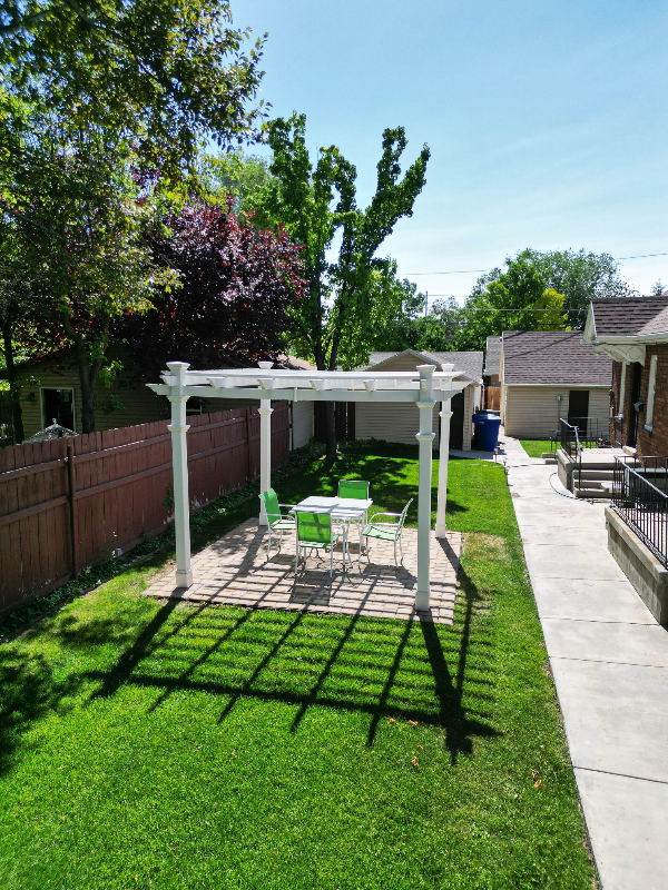 2550 S Highland Dr #B - Photo 2 of 16