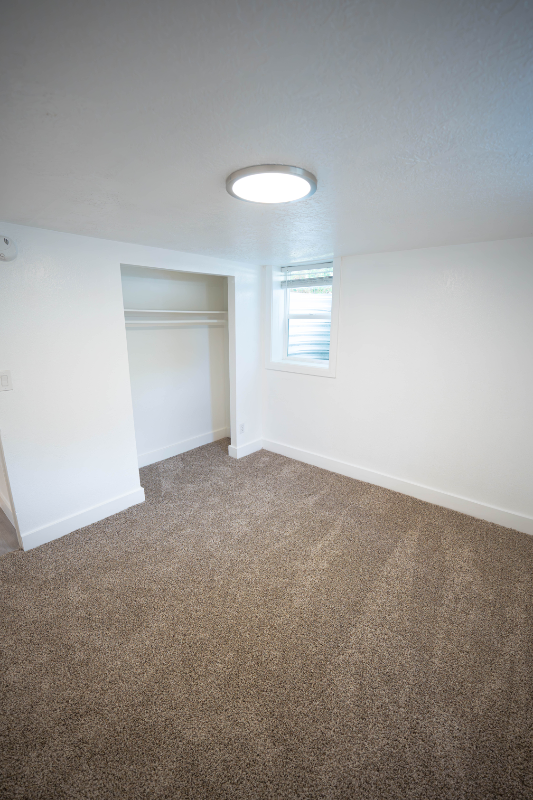 2550 S Highland Dr #B - Photo 4 of 16