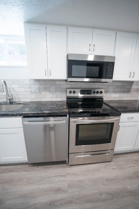 2550 S Highland Dr #B - Photo 5 of 16