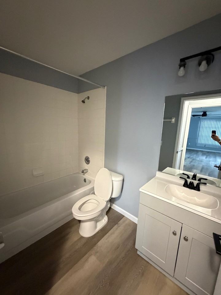 252 Coco Plum Dr #B - Photo 7 of 12